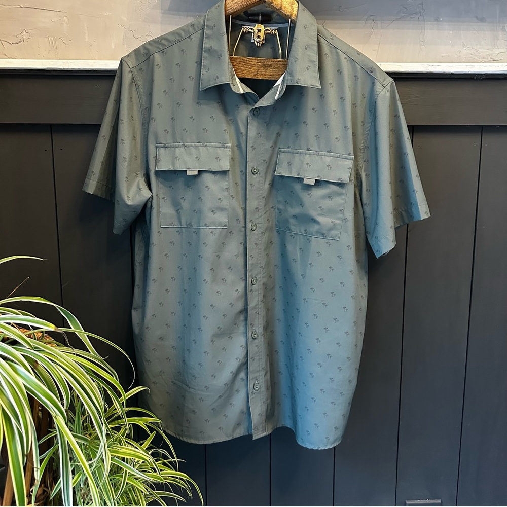 Voyager Green‎ Gray Patterned Salem Button Up Short Sleeve Shirt size XL